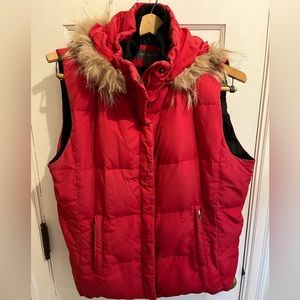 Liz Claiborne red puffy vest with hood